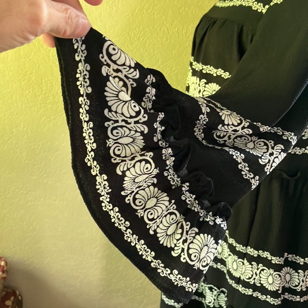 NWT M BLACK & WHITE LINED DANNY & NICOLE DRESS - Picture 3 of 14